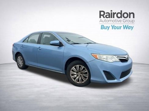 Used 2012 Toyota Camry LE image 1