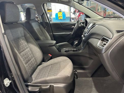 Used 2022 Chevrolet Equinox LT FWD image 36