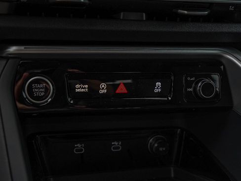 New 2025 Audi Q5 Premium Plus image 12