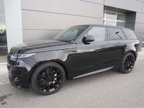 New 2026 Land Rover Range Rover Sport Dynamic SE image 3