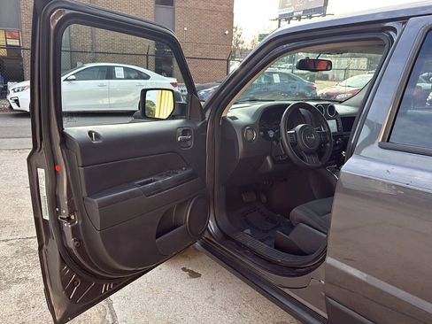 Used 2016 Jeep Patriot Sport w/ Power Value Group FWD image 15