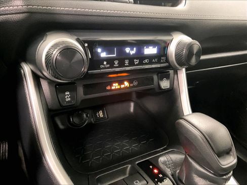 Certified 2024 Toyota RAV4 LE image 25