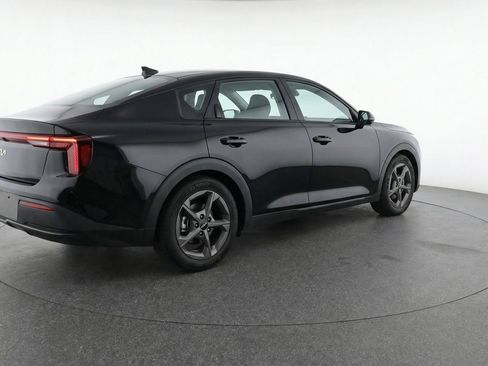 Used 2025 Kia K4 FWD image 9
