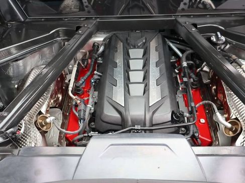 Used 2024 Chevrolet Corvette Stingray Premium Cpe w/ Z51 Performance Package RWD image 16