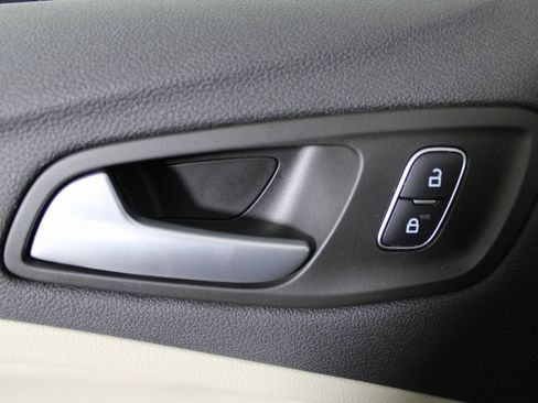 Certified 2019 Ford Escape SEL image 22