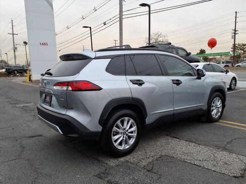 Certified 2023 Toyota Corolla Cross LE image 6