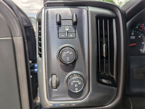 Used 2018 Chevrolet Silverado 1500 LT w/ All Star Edition AWD/4WD image 16