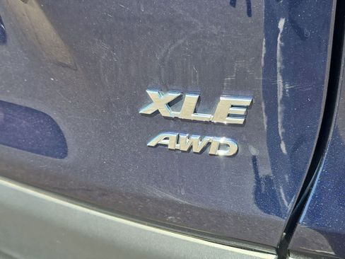 Used 2025 Toyota RAV4 XLE AWD/4WD image 33