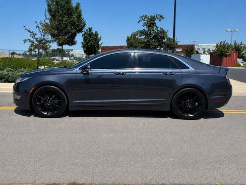 Used 2013 Lincoln MKZ Hybrid FWD image 2
