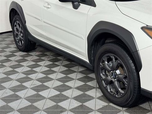 Used 2022 Subaru Crosstrek 2.5i Sport w/ Moonroof Package image 12