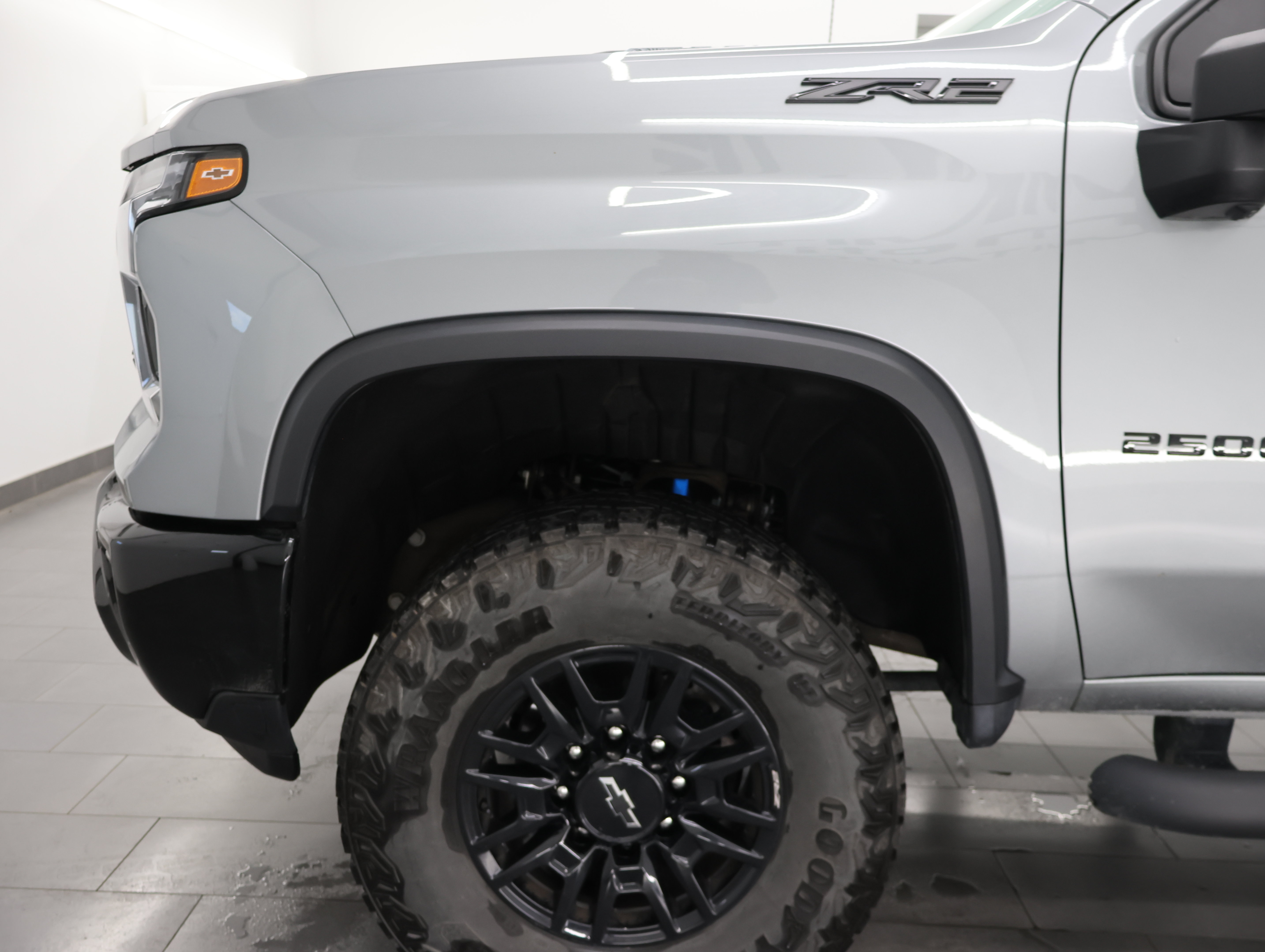Used 2025 Chevrolet Silverado 2500 ZR2 w/ Technology Package AWD/4WD image 41