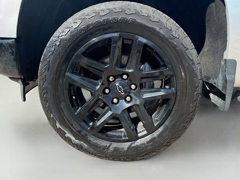 Used 2022 Chevrolet Silverado 1500 LT Trail Boss w/ Convenience Package II AWD/4WD image 31