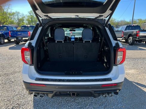 Used 2020 Ford Explorer ST w/ ST Street Pack AWD/4WD image 18