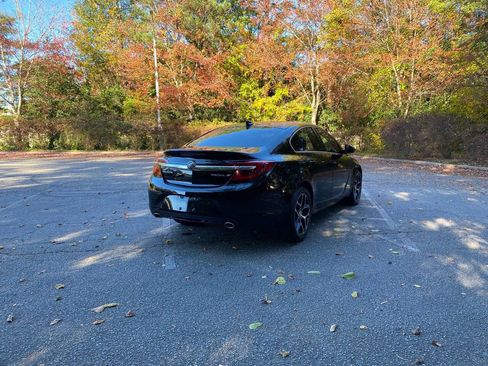 Used 2017 Buick Regal Sport Touring image 5