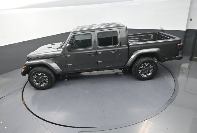 New 2026 Jeep Gladiator Sport AWD/4WD image 13