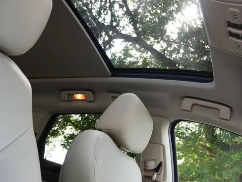 Used 2015 Cadillac SRX Luxury w/ Driver Assist Package AWD/4WD image 13