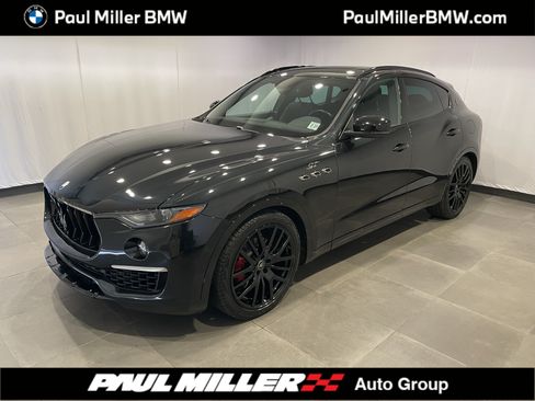 Used 2022 Maserati Levante GT AWD/4WD image 1