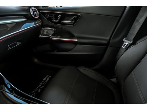 Certified 2025 Mercedes-Benz C 300 4MATIC Sedan image 24