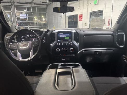 Used 2023 GMC Sierra 2500 SLE image 30