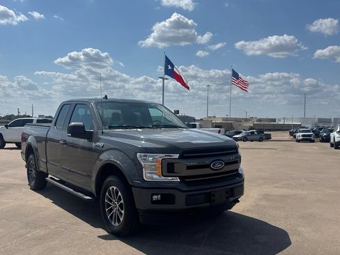 Used 2018 Ford F150 XLT w/ Equipment Group 302A Luxury AWD/4WD image 1