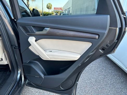 Used 2022 Audi Q5 2.0T Premium Plus w/ Premium Plus Package image 53