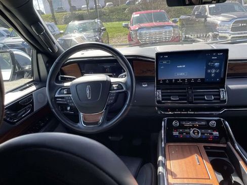 Certified 2023 Lincoln Navigator Black Label image 12