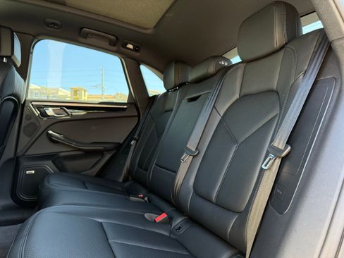 Certified 2026 Porsche Macan image 29