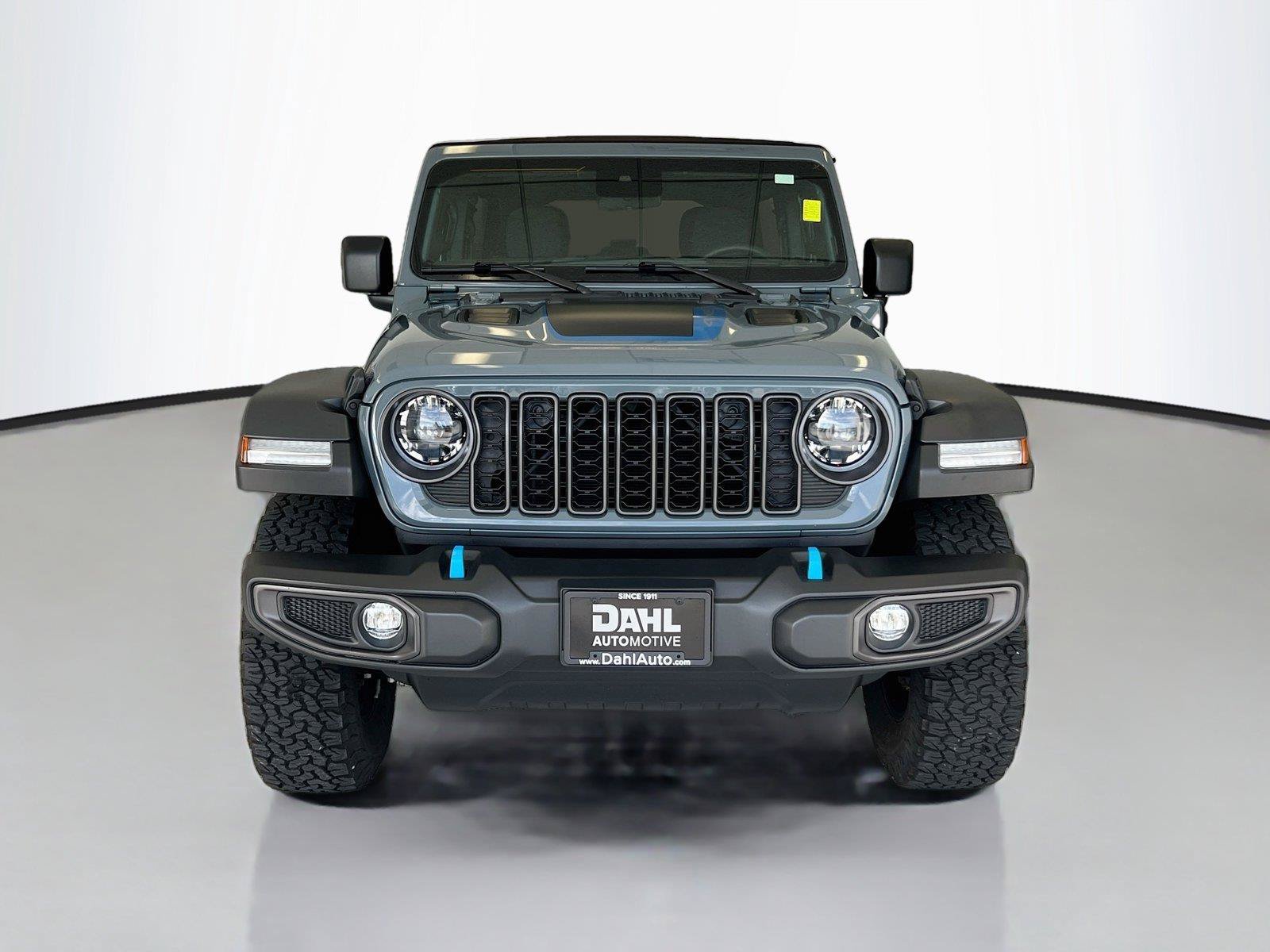 Used 2024 Jeep Wrangler Unlimited Rubicon 4xe AWD/4WD image 3