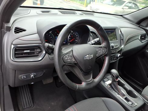 Used 2023 Chevrolet Equinox RS AWD/4WD image 9