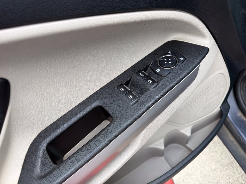 Used 2018 Ford EcoSport S AWD/4WD image 11