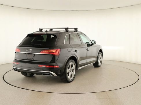 Certified 2023 Audi Q5 2.0T Premium Plus w/ Premium Plus Package AWD/4WD image 6