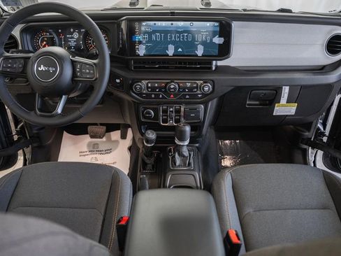 New 2026 Jeep Gladiator Sport image 19