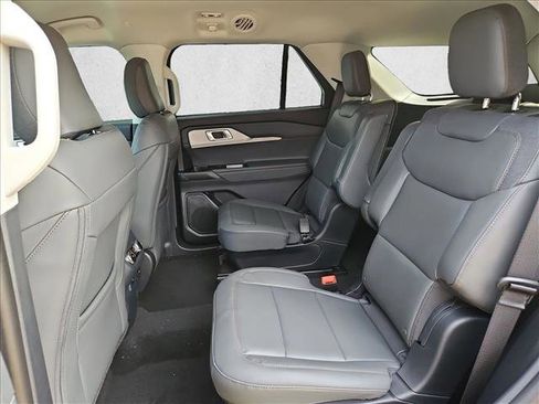 New 2026 Ford Explorer Active w/ Active Comfort Package image 16