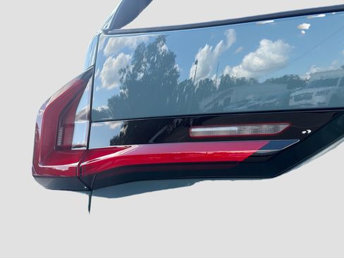 New 2026 BMW X1 xDrive28i w/ Convenience Package image 10