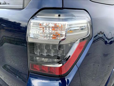 Certified 2021 Toyota 4Runner SR5 Premium image 29