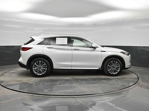 Used 2023 INFINITI QX50 Luxe AWD/4WD image 7