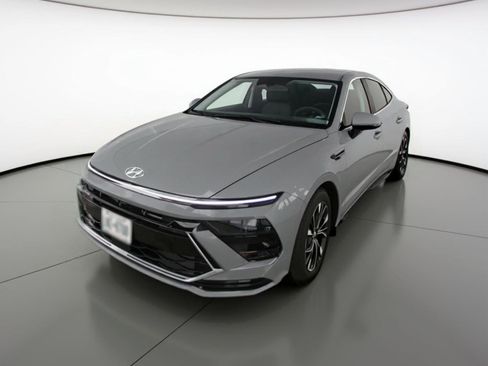 Used 2025 Hyundai Sonata SEL image 3