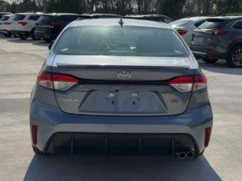 Used 2024 Toyota Corolla SE w/ SE Convenience Package image 13