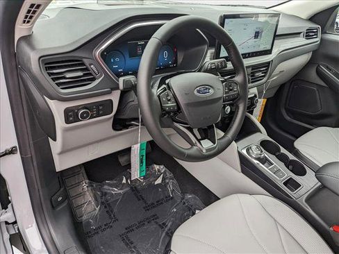 New 2025 Ford Escape SE w/ PHEV Premium Package image 3
