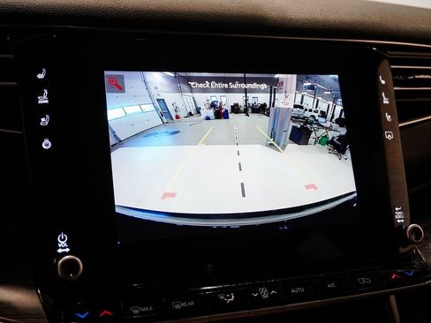 Used 2023 Jeep Wagoneer Series III w/ Preferred Equipment Group image 29