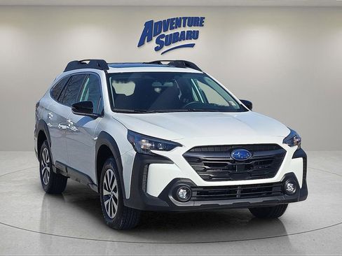 Certified 2025 Subaru Outback Premium image 1