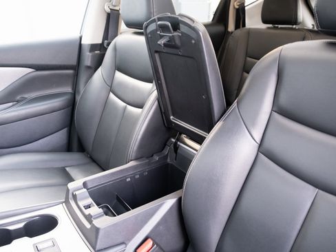 Used 2024 Nissan Murano SV image 9