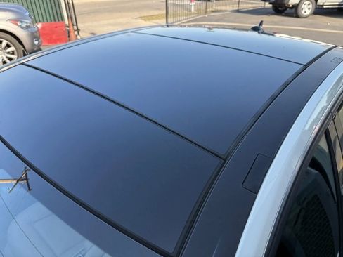 Used 2010 Mercedes-Benz E 350 Sedan image 18