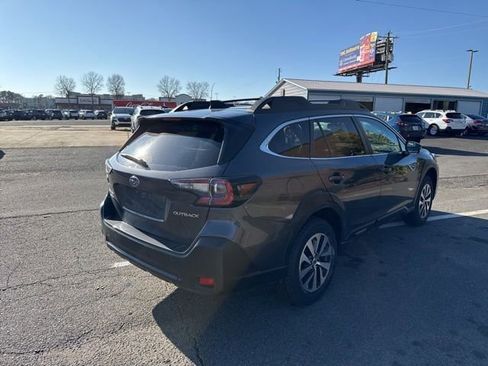 Certified 2023 Subaru Outback Premium image 7