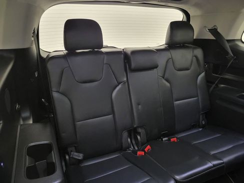 Used 2024 Kia Telluride SX Prestige w/ Towing Package image 45