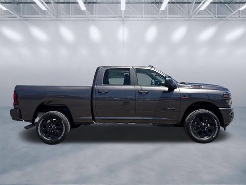 New 2026 RAM 2500 Big Horn AWD/4WD image 3
