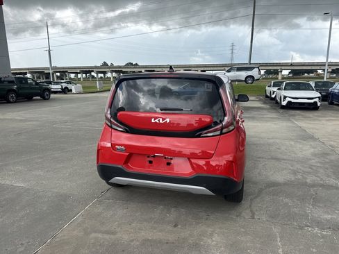 Certified 2024 Kia Soul LX w/ Option Group 015 FWD image 20