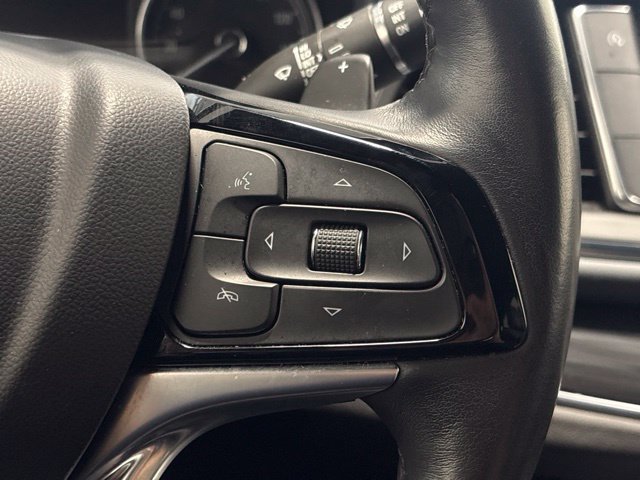 Used 2023 Buick Enclave Essence FWD image 16