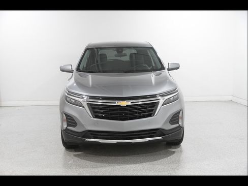 Certified 2024 Chevrolet Equinox LT FWD image 2