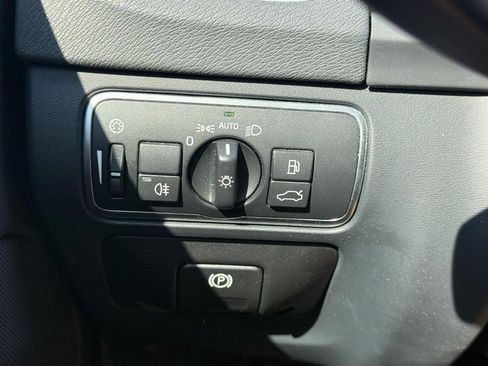 Used 2017 Volvo S60 T5 Inscription AWD/4WD image 19